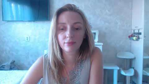 Snapshot of hellokittykaty chatting on 09/11/25, 06:24 Victory online show from 09/11/25, 06:24