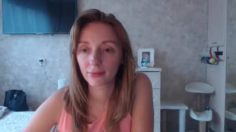 Snapshot of hellokittykaty chatting on 10/02/25, 05:58 Victory online show from 10/02/25, 05:58