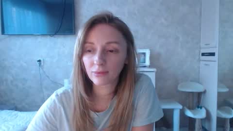 Snapshot of hellokittykaty chatting on 02/03/26, 06:40 Victory online show from 02/03/26, 06:40