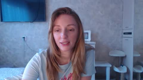 Snapshot of hellokittykaty chatting on 02/06/26, 06:29 Victory online show from 02/06/26, 06:29