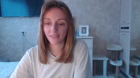 Snapshot of hellokittykaty chatting on 02/16/26, 06:09 Victory online show from 02/16/26, 06:09