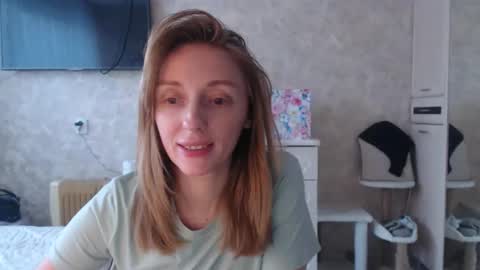 Snapshot of hellokittykaty chatting on 02/27/26, 06:24 Victory online show from 02/27/26, 06:24