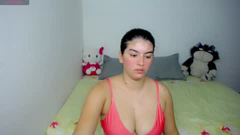 Snapshot of helloo_kityy25 chatting on 07/02/26, 01:16 helloo_kityy25 online show from 07/02/26, 01:16