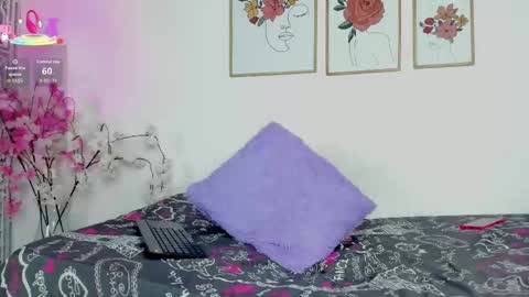 Snapshot of hellzel_moon chatting on 09/20/25, 07:04 Hellzel online show from 09/20/25, 07:04