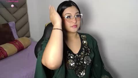 Zahira online show from 10/29/25, 12:29