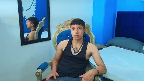 Snapshot of hennesyy_ chatting on 03/04/26, 09:43 Hennesyy online show from 03/04/26, 09:43