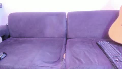 Snapshot of henrik_senn chatting on 06/14/26, 08:55 henrik_senn online show from 06/14/26, 08:55
