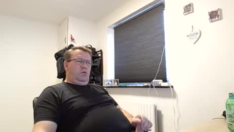 henrikrp1971 online show from 01/17/25, 01:03