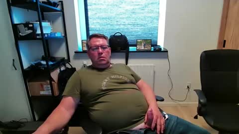 henrikrp1971 online show from 04/23/26, 04:09