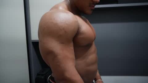 Henri online show from 12/02/25, 12:05