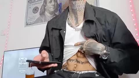 Snapshot of henzzeld420 chatting on 03/14/26, 05:57 Henzeld online show from 03/14/26, 05:57