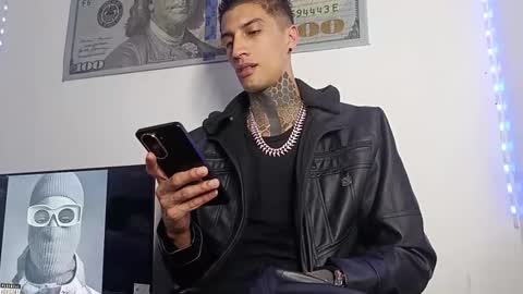 Snapshot of henzzeld420 chatting on 03/15/26, 12:38 Henzeld online show from 03/15/26, 12:38