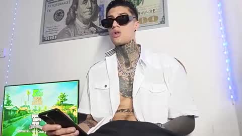 Snapshot of henzzeld420 chatting on 03/26/26, 07:47 Henzeld online show from 03/26/26, 07:47