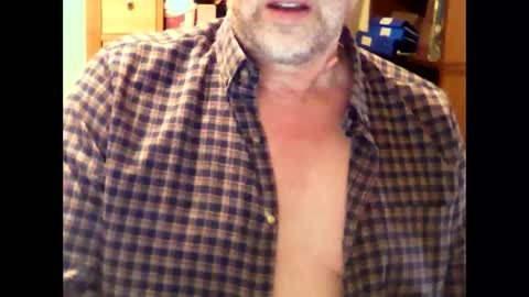 Snapshot of hereford66 chatting on 03/11/25, 01:45 hereford66 online show from 03/11/25, 01:45