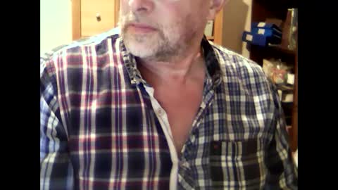 Snapshot of hereford66 chatting on 03/12/25, 08:10 hereford66 online show from 03/12/25, 08:10