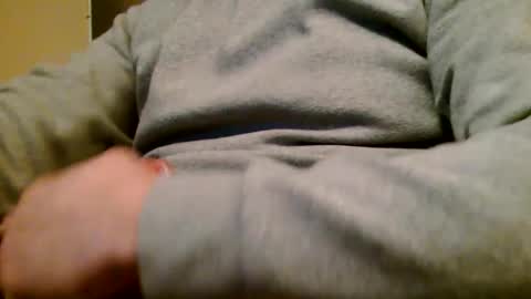 Snapshot of heretost chatting on 03/04/25, 12:18 mr D online show from 03/04/25, 12:18