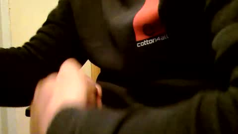 Snapshot of heretost chatting on 10/18/25, 09:21 mr D online show from 10/18/25, 09:21