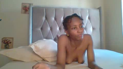 Snapshot of hergirl6 chatting on 04/05/26, 07:16 Miah Jay online show from 04/05/26, 07:16