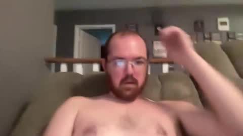 Snapshot of herkimer95 chatting on 10/28/25, 12:19 herkimer95 online show from 10/28/25, 12:19