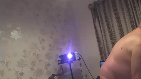 mature online show from 11/09/25, 07:56