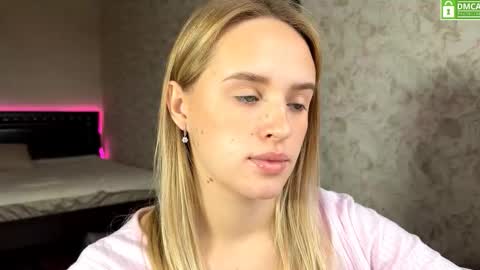 Sylvia online show from 10/22/25, 08:14