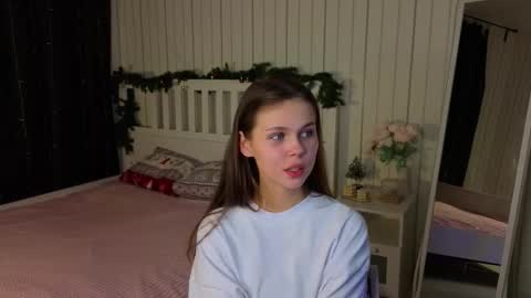 Nicole online show from 03/19/26, 07:07