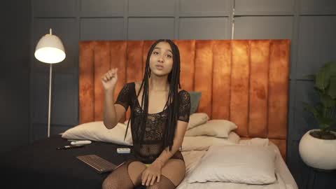 Hermione Scott online show from 01/10/25, 04:30