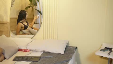 Hermione Scott online show from 01/14/25, 01:28