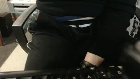 hero0111 online show from 12/11/24, 09:52