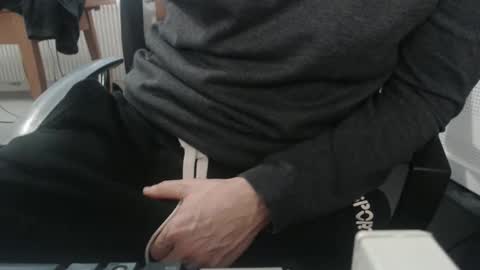 hero0111 online show from 04/14/26, 02:01