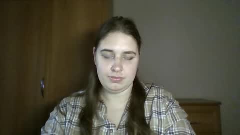 hess_luna_ online show from 10/29/25, 10:06