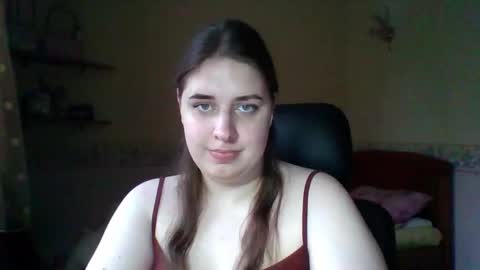 hess_luna_ online show from 12/22/25, 10:23