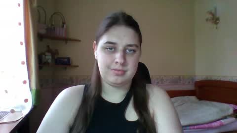 hess_luna_ online show from 04/01/26, 09:10