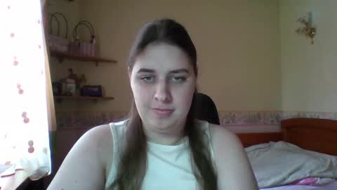 hess_luna_ online show from 04/09/26, 09:15