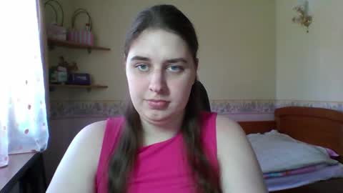 hess_luna_ online show from 04/13/26, 09:15