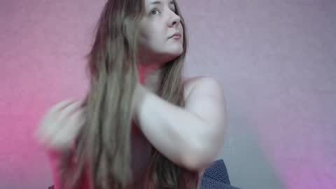 Snapshot of hesssa chatting on 01/15/25, 03:00 Hesssa Prime time The broadcasts start at 3am and 3 pm London time online show from 01/15/25, 03:00