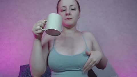 Snapshot of hesssa chatting on 01/23/25, 01:24 Hesssa Prime time The broadcasts start at 3am and 3 pm London time online show from 01/23/25, 01:24