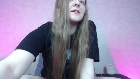 Snapshot of hesssa chatting on 01/31/25, 01:23 Hesssa Prime time The broadcasts start at 3am and 3 pm London time online show from 01/31/25, 01:23