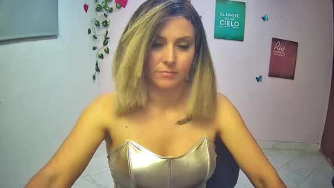 Hestesiaxx online show from 03/06/26, 04:09