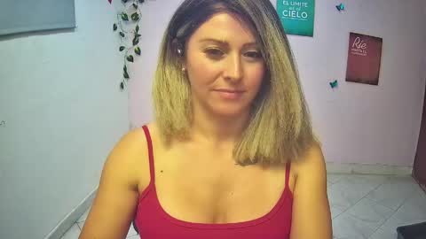 Snapshot of hestesiaxx chatting on 05/12/26, 01:58 Hestesiaxx online show from 05/12/26, 01:58