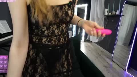 Sasha online show from 05/28/26, 07:22