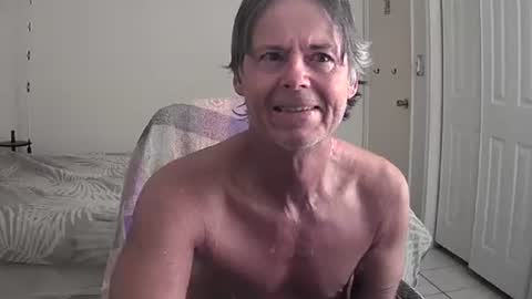 hewes1 online show from 03/18/26, 08:28