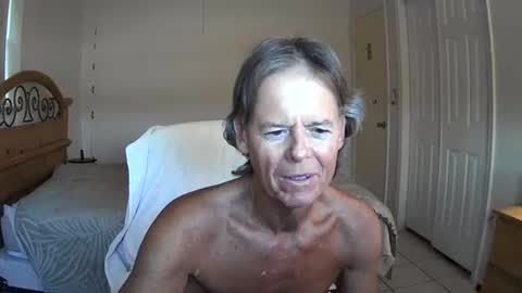 Snapshot of hewes1 chatting on 07/25/26, 11:19 hewes1 online show from 07/25/26, 11:19