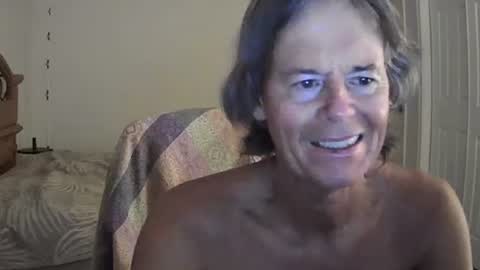 Snapshot of hewes1 chatting on 08/01/26, 06:56 hewes1 online show from 08/01/26, 06:56