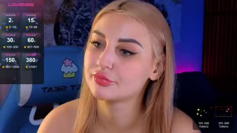 hey_cassie online show from 10/30/25, 04:08