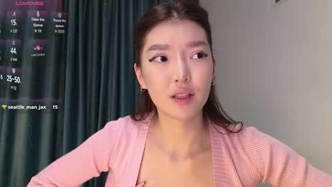 Audrey online show from 12/01/25, 01:05