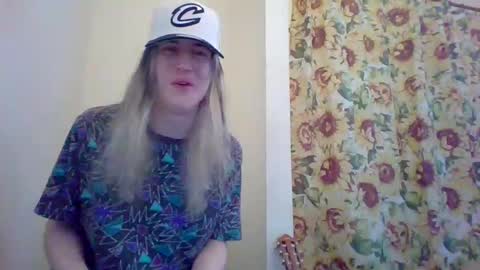 hey_mikky online show from 03/07/25, 02:34
