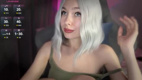  Nora  online show from 05/09/26, 10:04