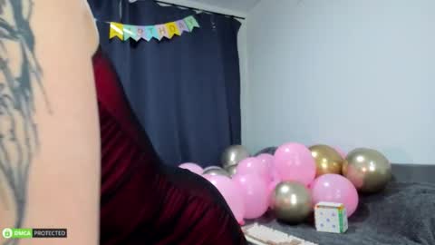 Bella 3 online show from 12/02/25, 12:16