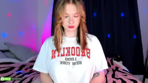 Bella 3 online show from 04/19/26, 02:00